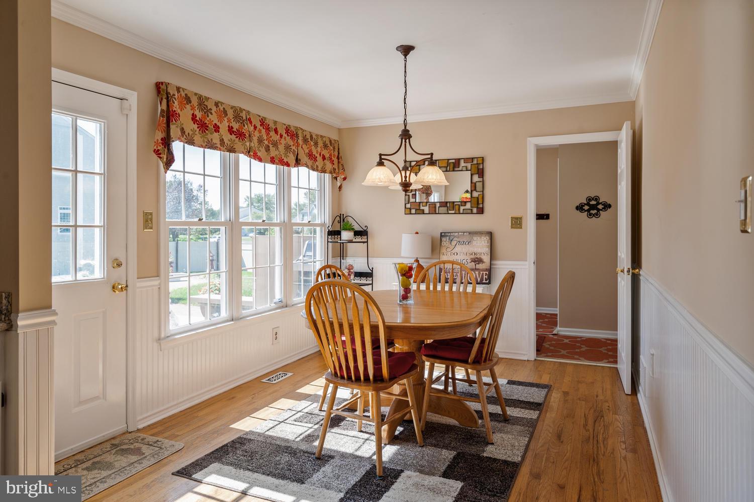 36 Wildflower Trail Robbinsville, NJ 08691 - Photo 11 of 34 Breakfast room