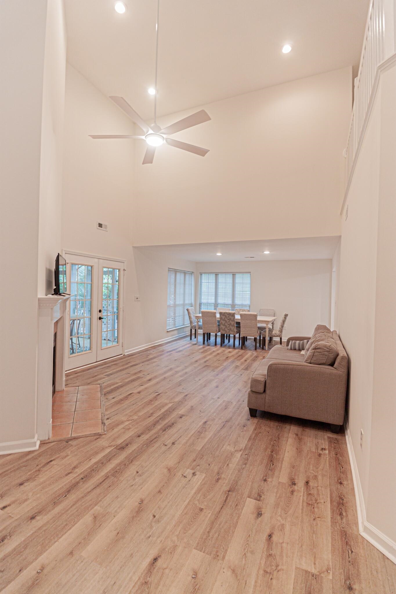 1813 Windmere Way Surfside Beach, SC 29575 - Photo 4 of 34 Gallery Image 4