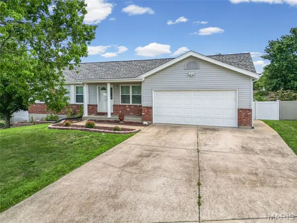 $369,000 | 3532 St Francis Drive, Arnold, MO 63010