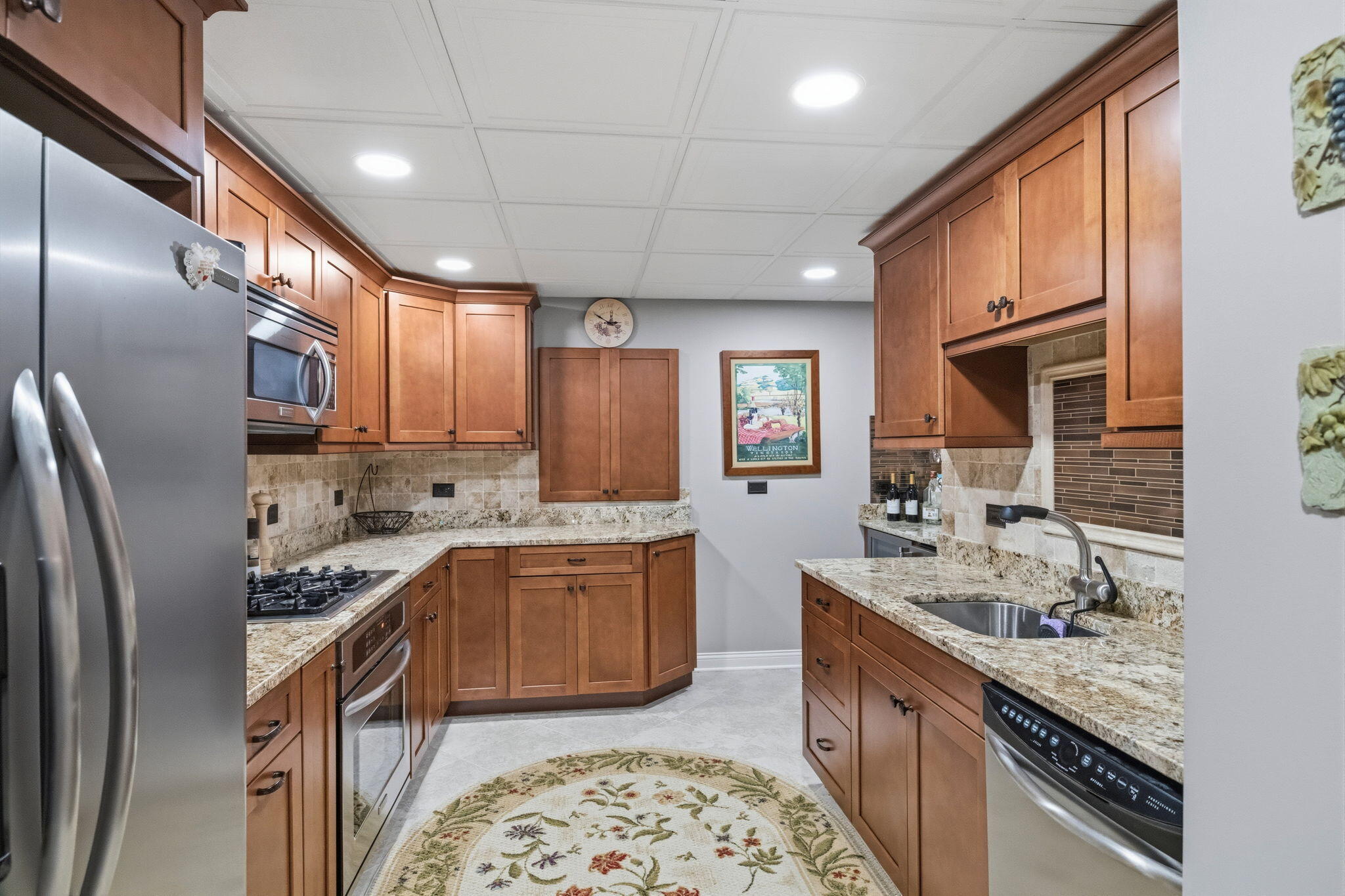 1018 Sterling Court Crown Point, IN 46307 - Photo 32 of 44 2048x1365