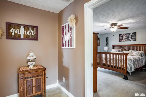 $749,900 | 622 Dongola Court, Creal Springs, IL 62922