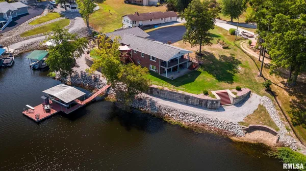 $749,900 | 622 Dongola Court, Creal Springs, IL 62922
