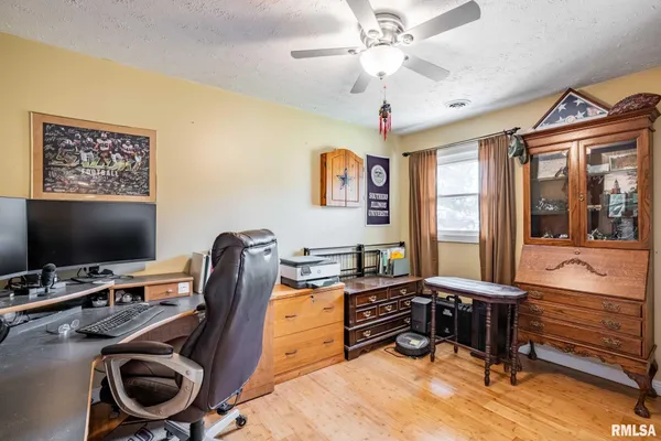 $749,900 | 622 Dongola Court, Creal Springs, IL 62922