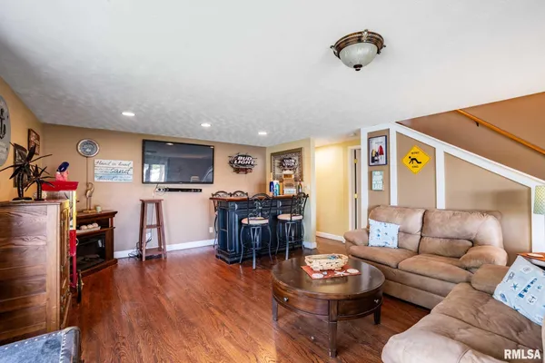 $749,900 | 622 Dongola Court, Creal Springs, IL 62922