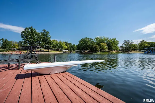 $749,900 | 622 Dongola Court, Creal Springs, IL 62922