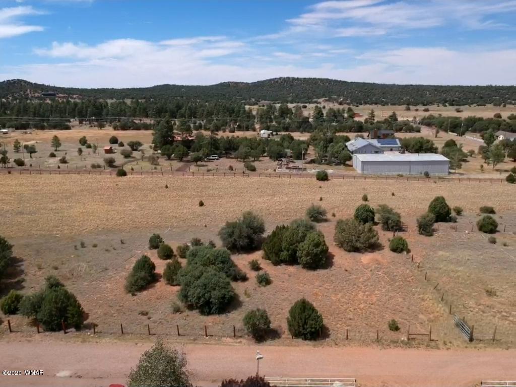 1070 Burton Road Show Low, AZ 85901 - Photo 6 of 7 Gallery Image 6