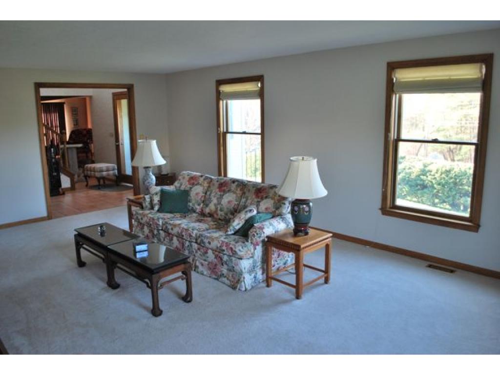12 Old Mill Road Windham, NH 03087 - Photo 4 of 29