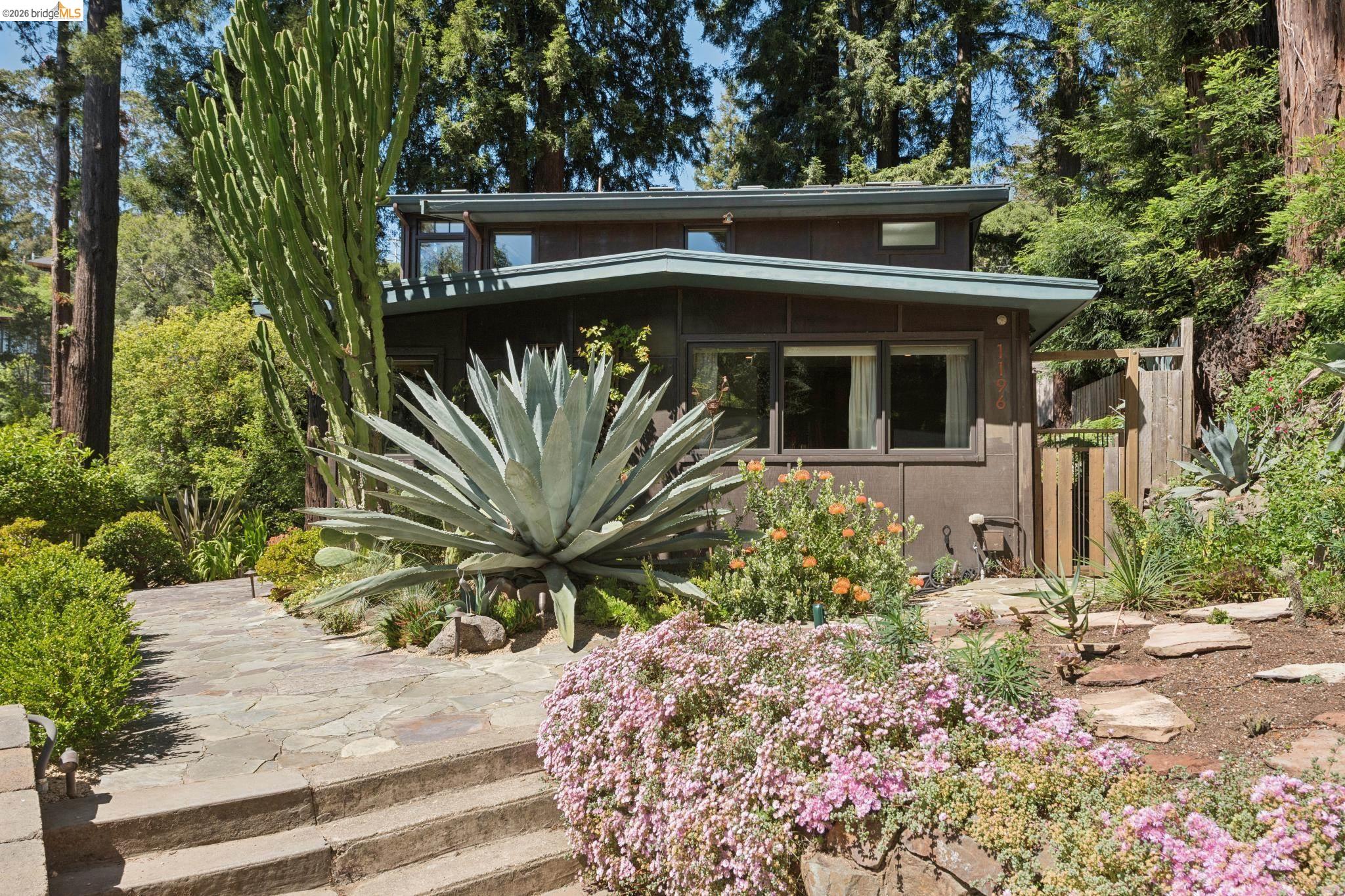 1196 Keith Avenue Berkeley, CA 94708 - Photo 6 of 71