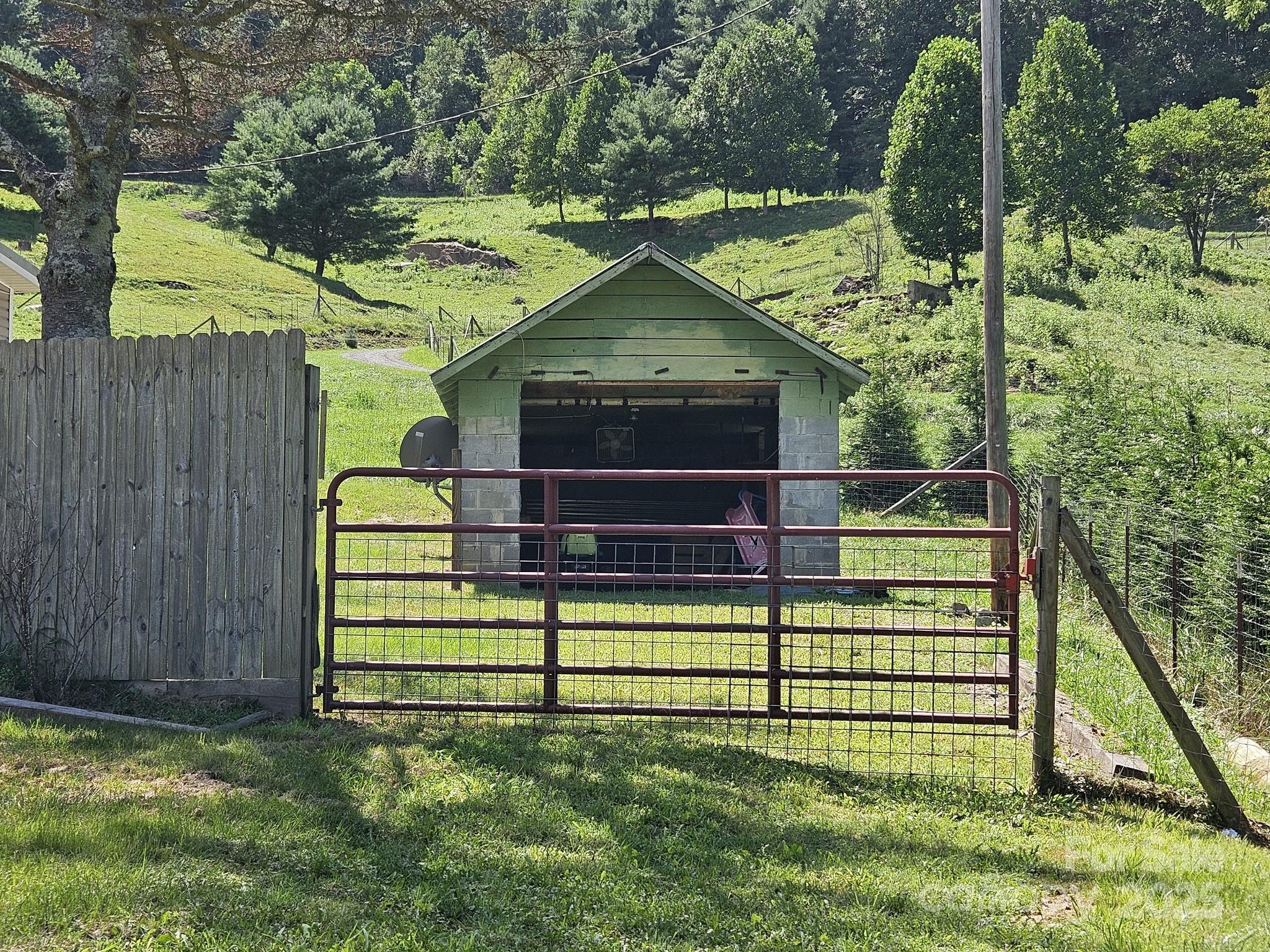 11267 Rush Fork Road Clyde, NC 28721 - Photo 24 of 26
