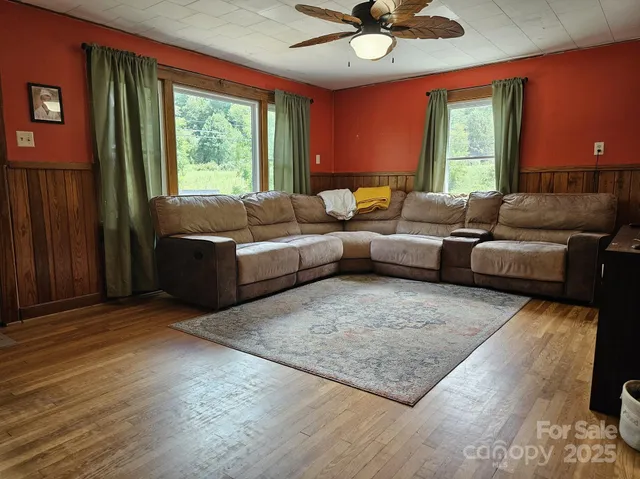 $299,000 | 11267 Rush Fork Road, Clyde, NC 28721