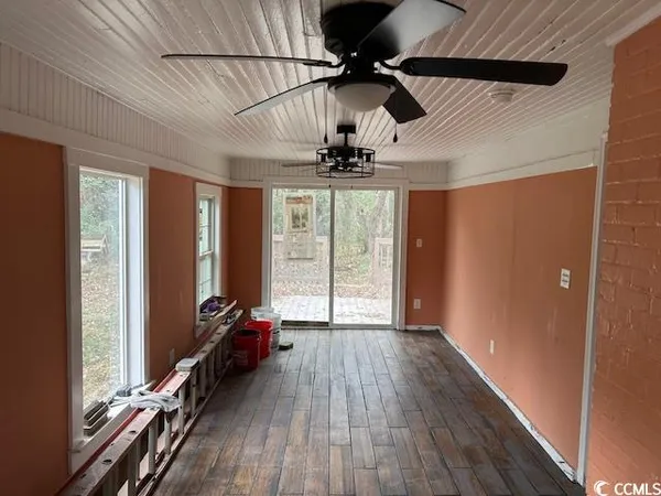 $2,300 | 2708 Main Street, Loris, SC 29569