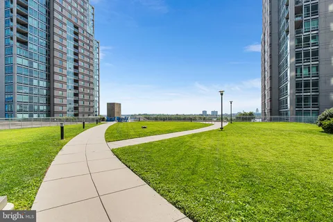 $310,000 | 901 North Penn Street, Unit P404, Philadelphia, PA 19123