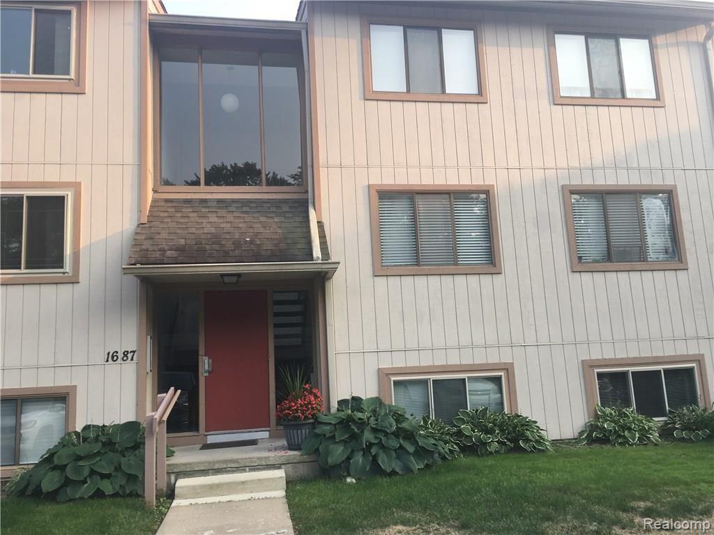 1687 Riverside Drive, Unit U14 Rochester Hills, MI 48309 - Photo 2 of 50