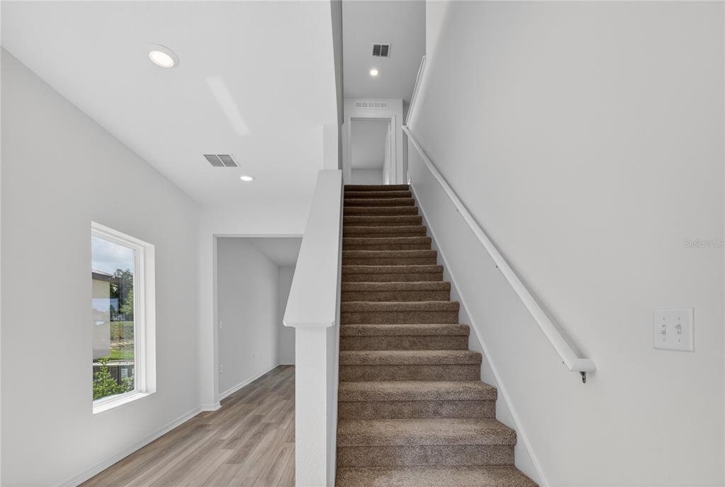 13485 Leaping Water Way Astatula, FL 34705 - Photo 15 of 40