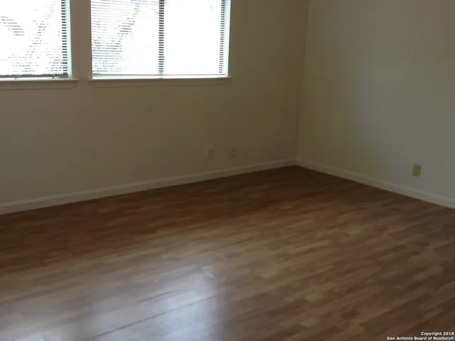 $1,700 | 8926 Breezefield, San Antonio, TX 78240