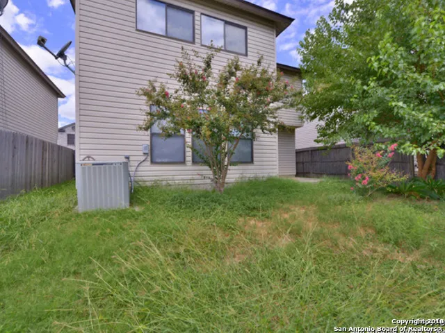 $1,700 | 8926 Breezefield, San Antonio, TX 78240