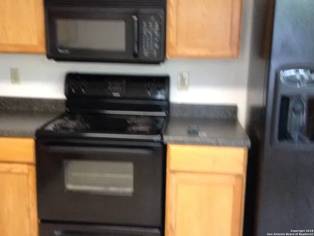 $1,700 | 8926 Breezefield, San Antonio, TX 78240