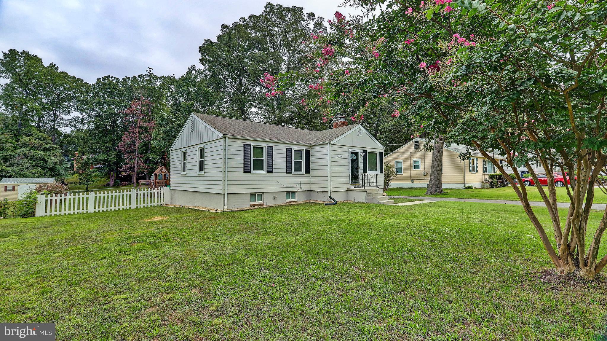6404 Woodley Road Clinton, MD 20735 - Photo 3 of 30 Exterior