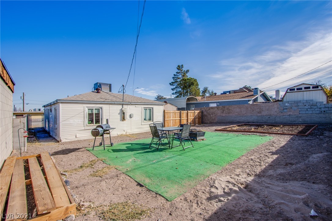 309 West Basic Road Henderson, NV 89015 - Photo 16 of 18