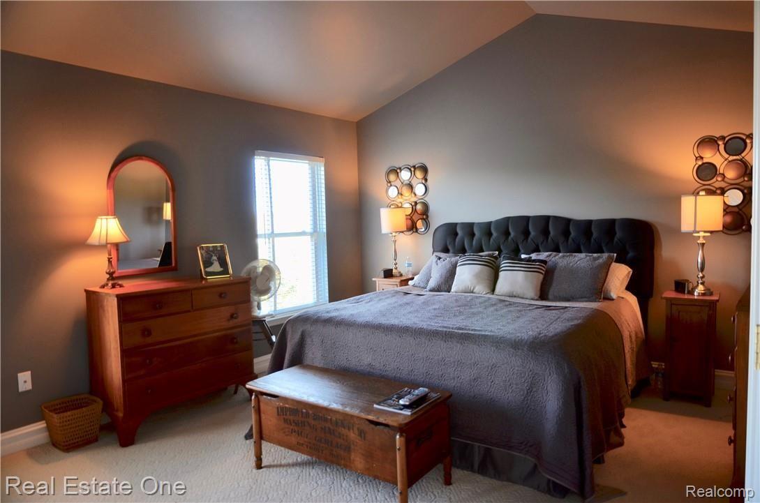 85 Ridge Field Court Oxford, MI 48371 - Photo 19 of 31 Master Bedroom.