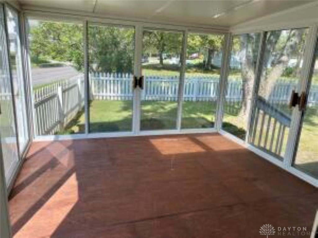 276 West Harding Road Springfield, OH 45504 - Photo 14 of 34 Gallery Image 14