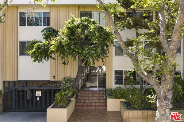 $777,000 | 165 North Swall Drive, Unit 101, Beverly Hills, CA 90211