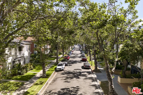 $777,000 | 165 North Swall Drive, Unit 101, Beverly Hills, CA 90211