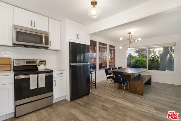 $777,000 | 165 North Swall Drive, Unit 101, Beverly Hills, CA 90211