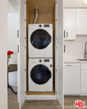 $777,000 | 165 North Swall Drive, Unit 101, Beverly Hills, CA 90211