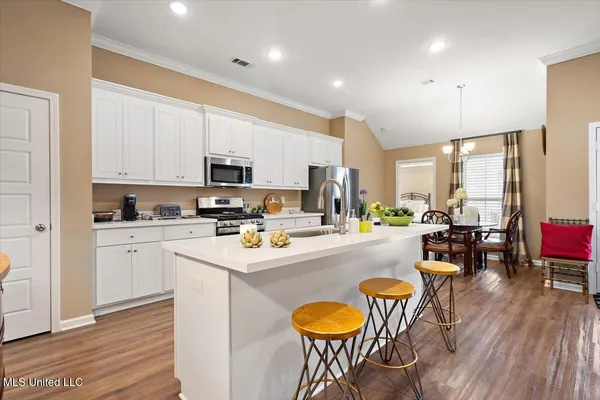 $294,500 | 814 Stones Throw Drive, Brandon, MS 39042