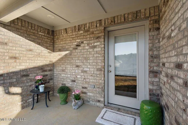 $294,500 | 814 Stones Throw Drive, Brandon, MS 39042