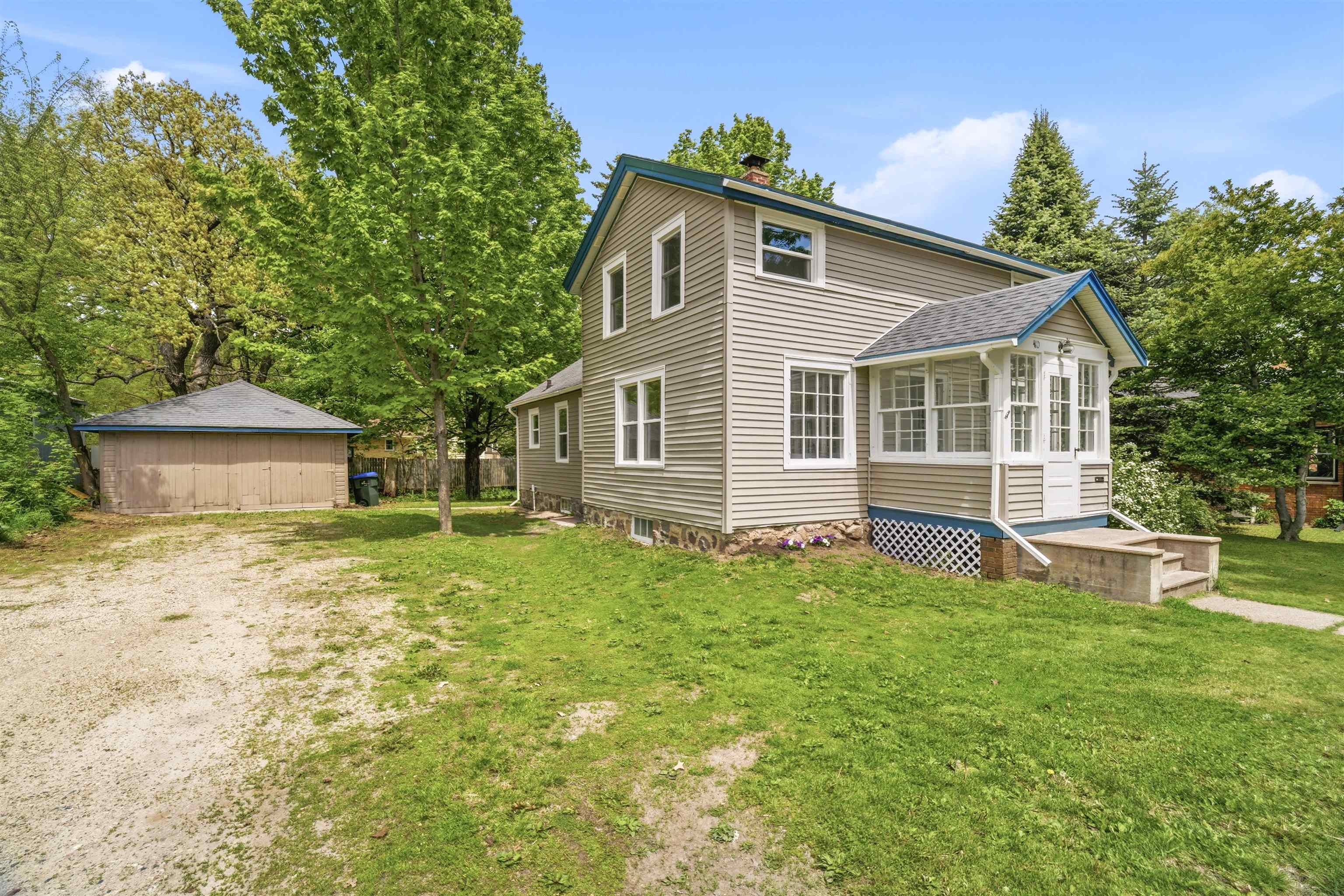 410 Granite Street Waupaca, WI 54981 - Photo 3 of 32
