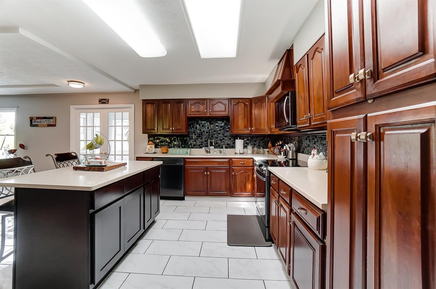 11850 Stone Mill Road Cincinnati, OH 45251 - Photo 10 of 46 Gallery Image 10