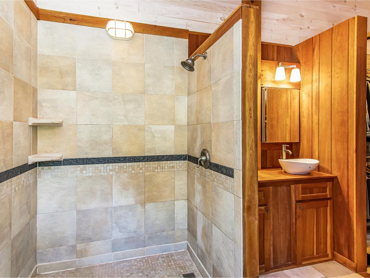2030 Greenbush Road Charlotte, VT 05445 - Photo 17 of 38 Gallery Image 17