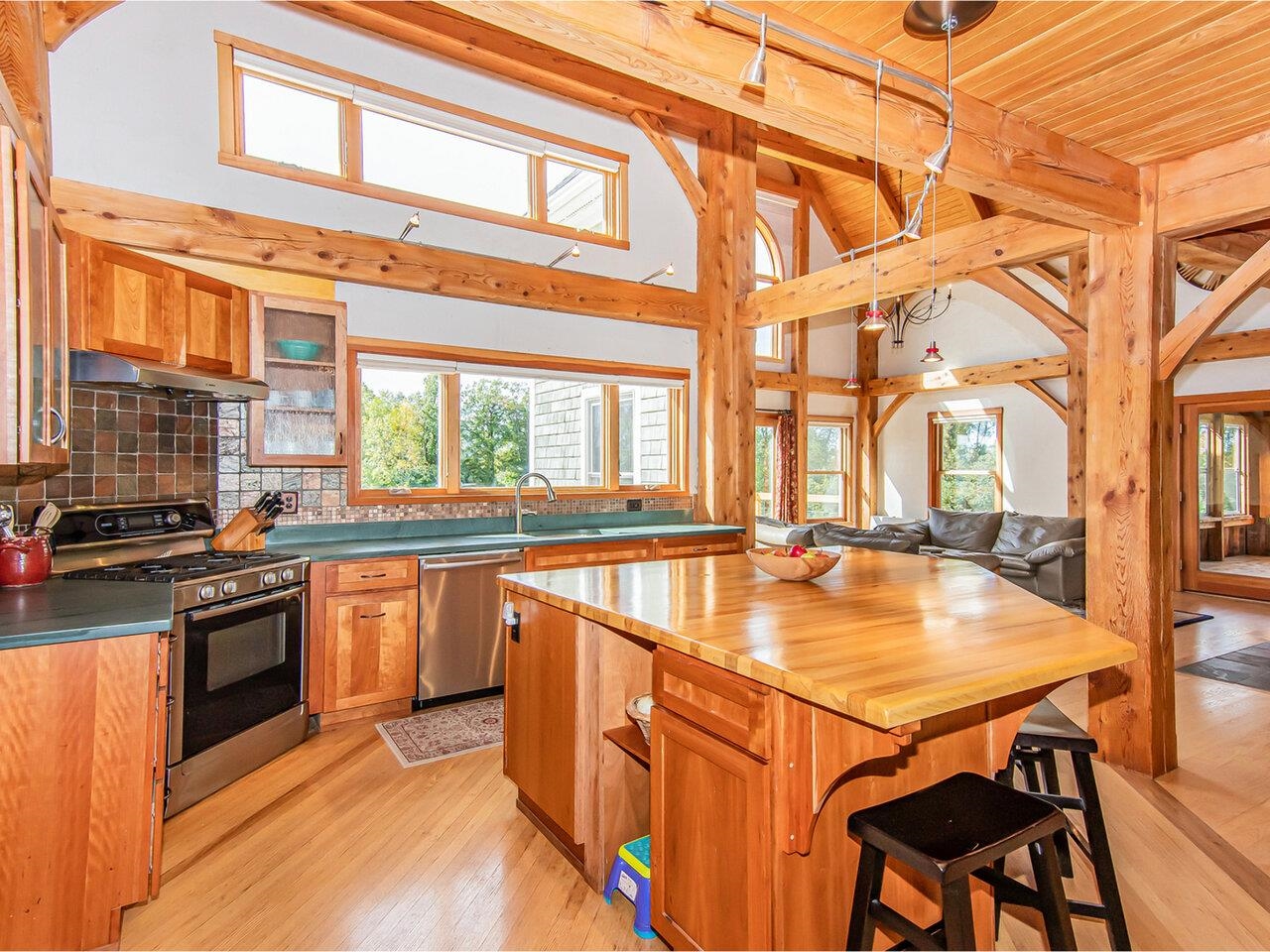 2030 Greenbush Road Charlotte, VT 05445 - Photo 4 of 38 Gallery Image 4