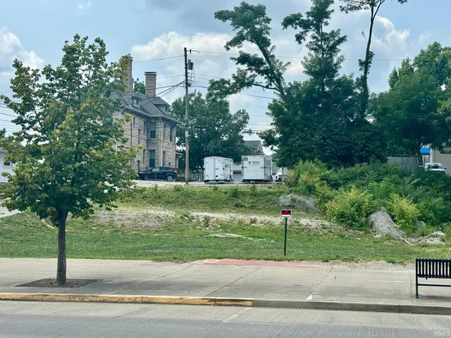 $899,900 | 424 South Walnut Street, Bloomington, IN 47401