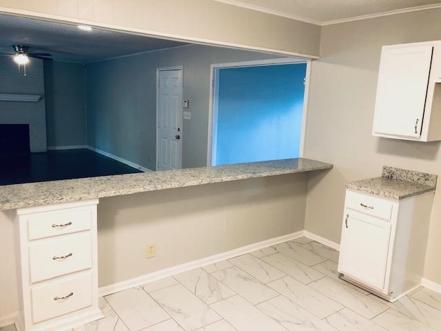 1381 Old Hickory Road Memphis, TN 38116 - Photo 14 of 24 an empty room with closet