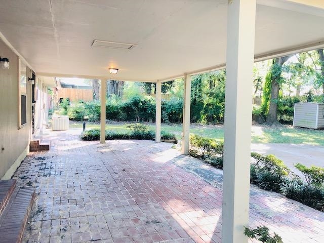 1381 Old Hickory Road Memphis, TN 38116 - Photo 4 of 24 a view of a room with porch and patio