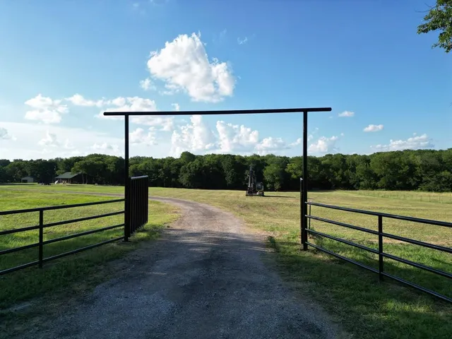 $189,000 | 9609 County Road 534, Whitewright, TX 75491