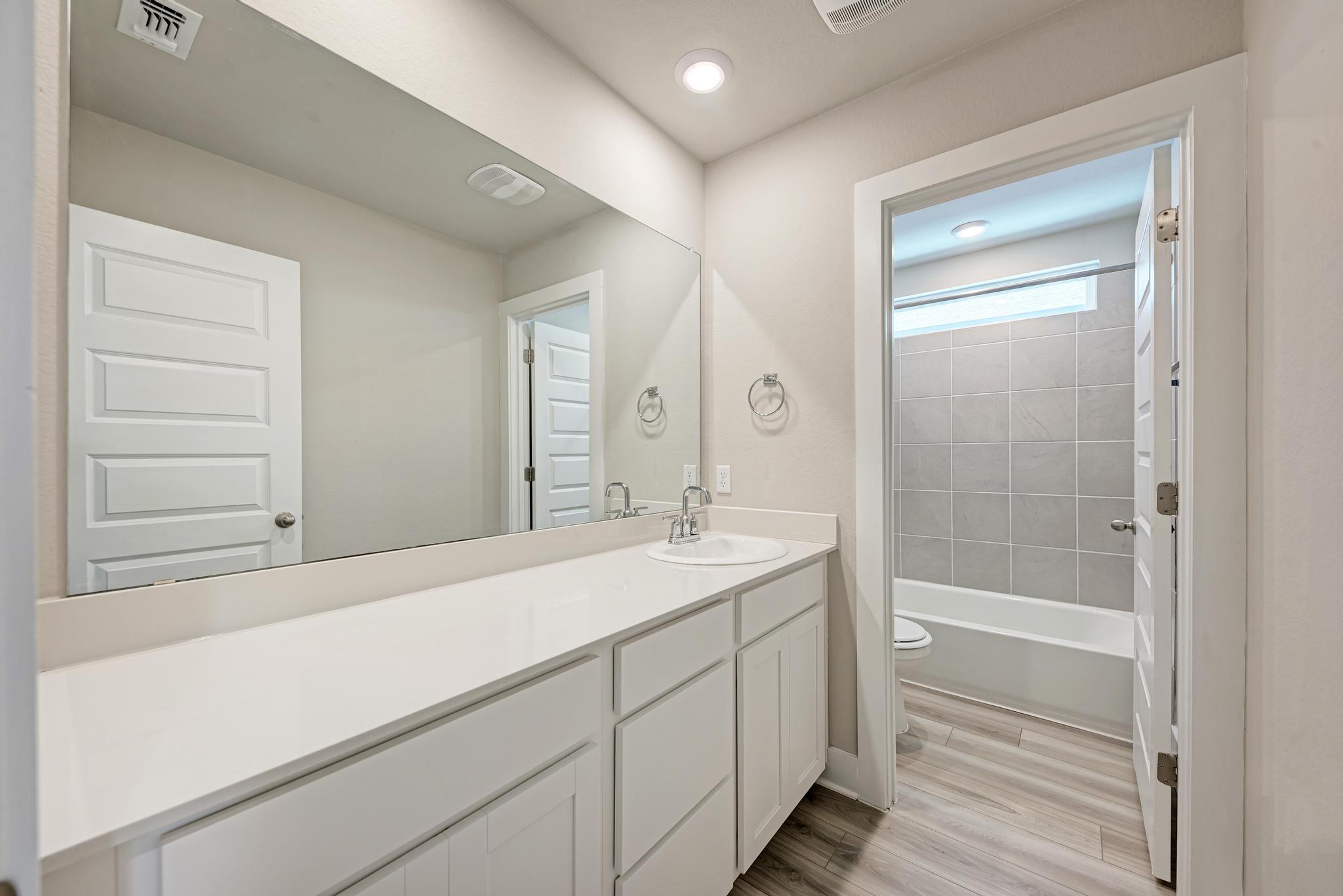7203 Travertine Spring Drive Austin, TX 78744 - Photo 30 of 38