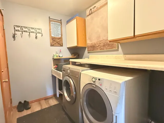 $275,000 | 529 North Ravine Drive, Round Lake Park, IL 60073