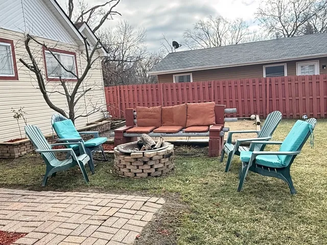 $275,000 | 529 North Ravine Drive, Round Lake Park, IL 60073