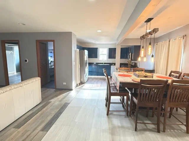 $275,000 | 529 North Ravine Drive, Round Lake Park, IL 60073