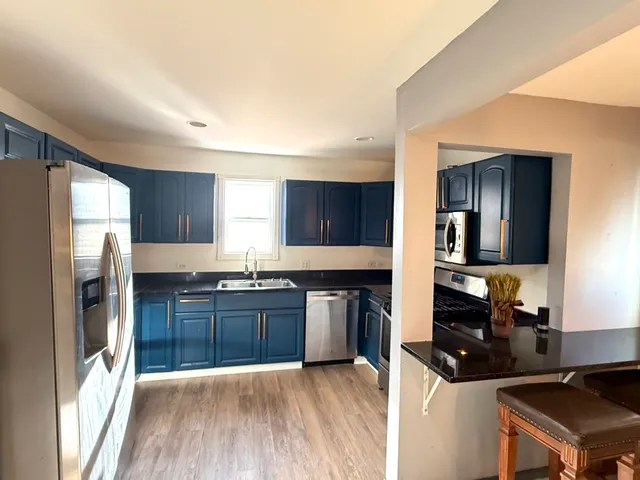 $275,000 | 529 North Ravine Drive, Round Lake Park, IL 60073