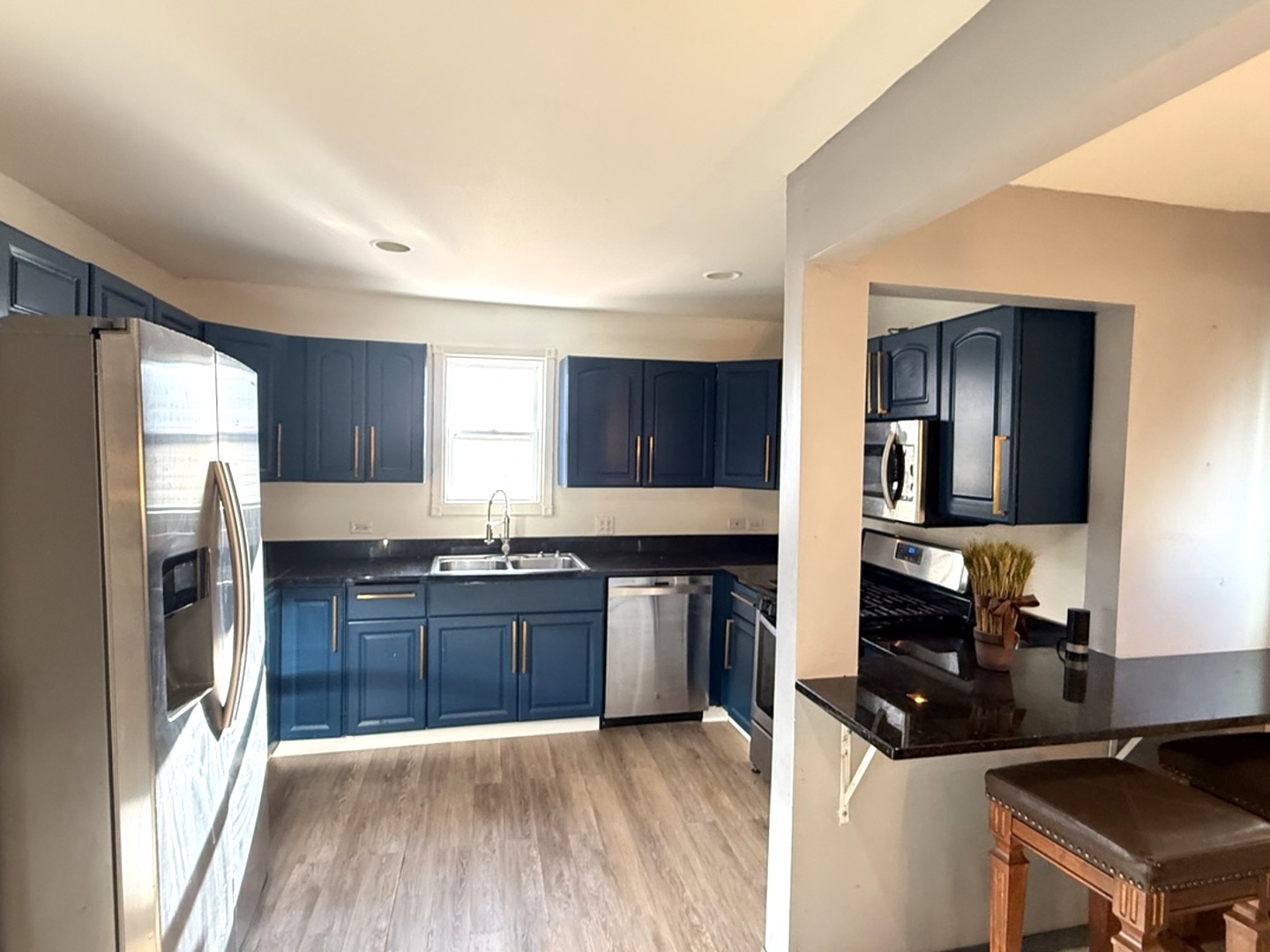 529 North Ravine Drive Round Lake Park, IL 60073 - Photo 8 of 45