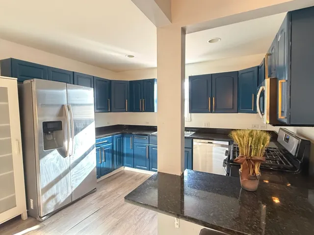 $275,000 | 529 North Ravine Drive, Round Lake Park, IL 60073