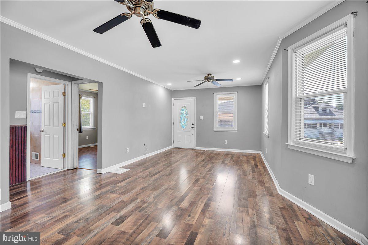 211 South Cedar Avenue Maple Shade, NJ 08052 - Photo 9 of 34 Living room with recessed lighting