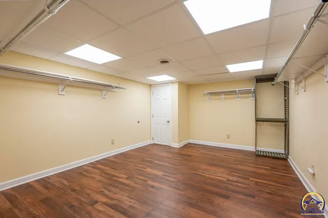 $925,000 | 1533 Southwest Stratford Road, Topeka, KS 66604