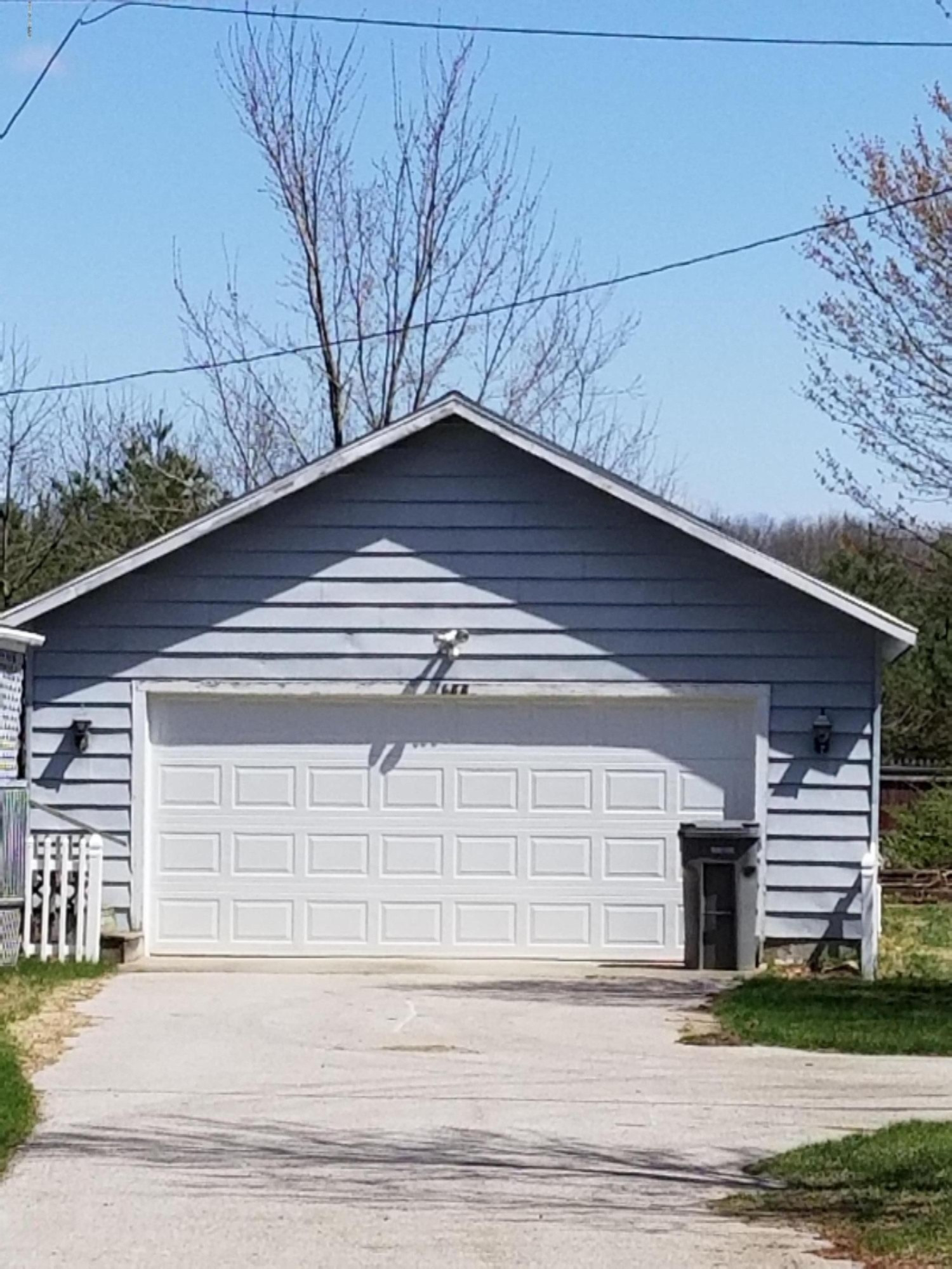 1688 Carr Road Muskegon, MI 49442 - Photo 2 of 20 20190426_144816