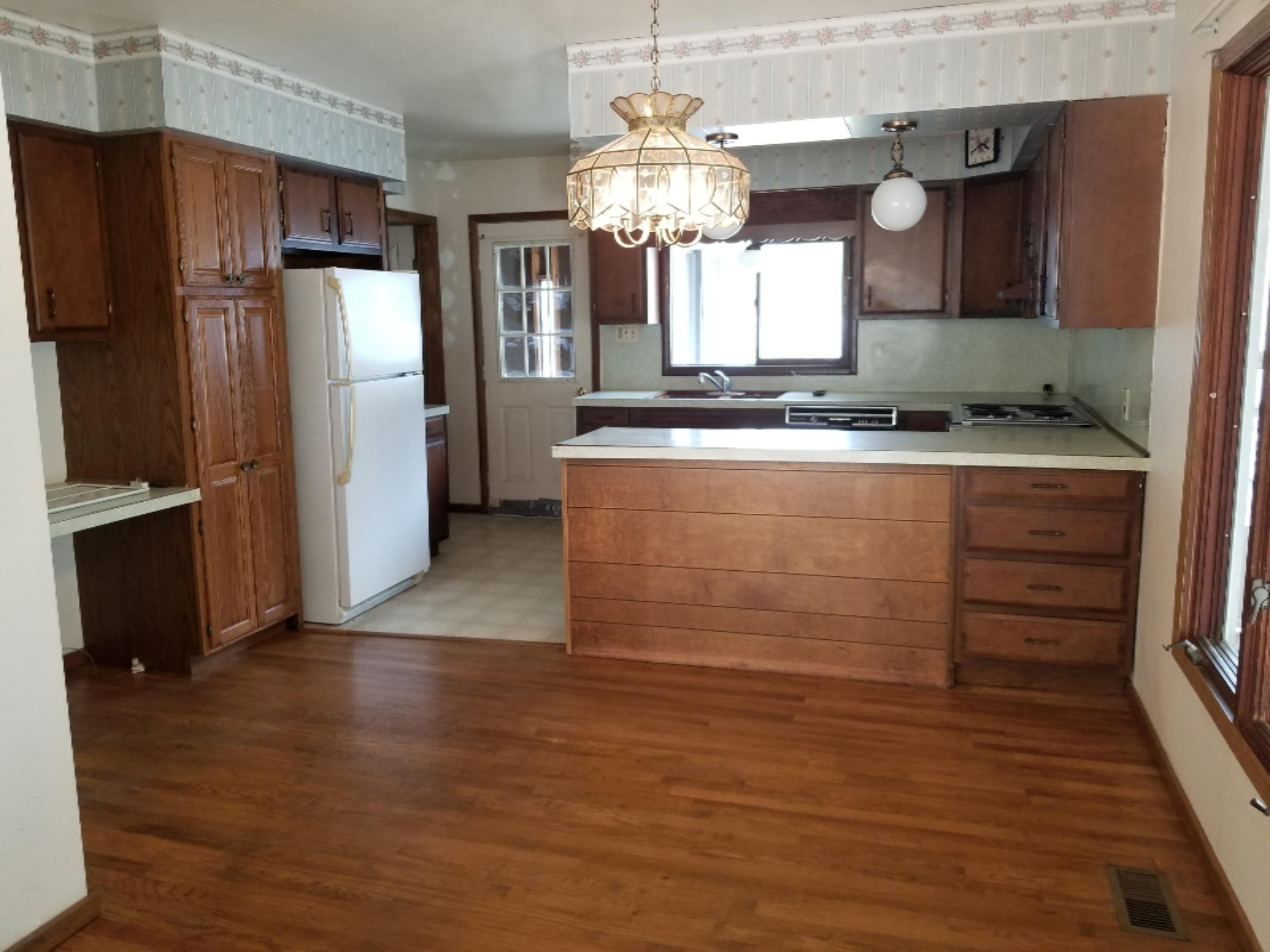 1688 Carr Road Muskegon, MI 49442 - Photo 10 of 20 20190406_154149